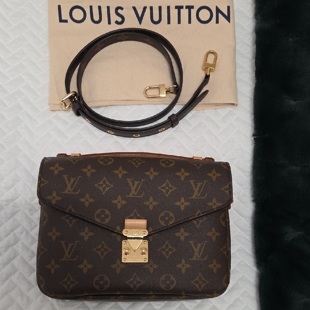 Authentic Louis Vuitton Metis Monogram Crossbody Bag EUC - Picture 16 of 16